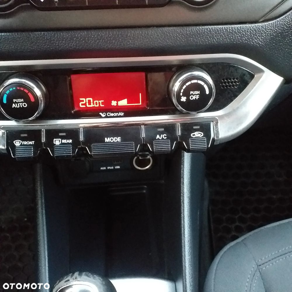 Kia Rio - 18