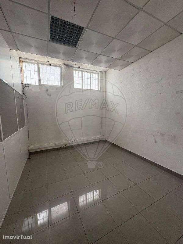 Loja  para arrendamento - Grande imagem: 4/8