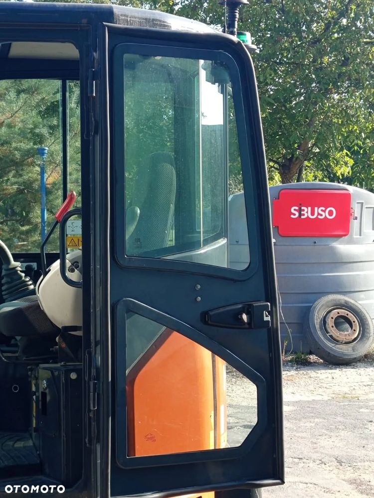 Hitachi ZX26U-6 - 11