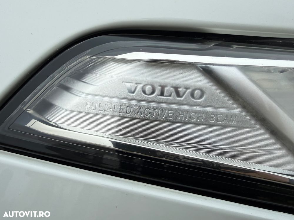 Volvo XC 90 D5 AWD Geartronic Inscription - 24