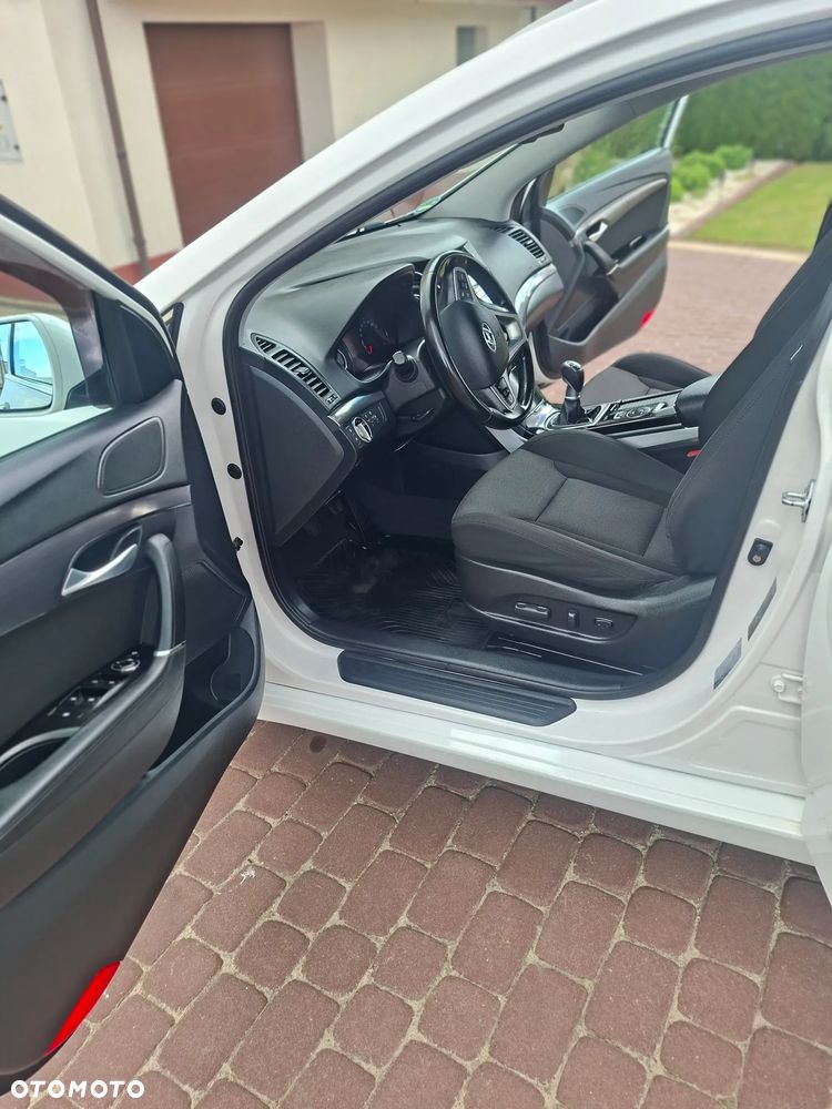 Hyundai i40 - 16