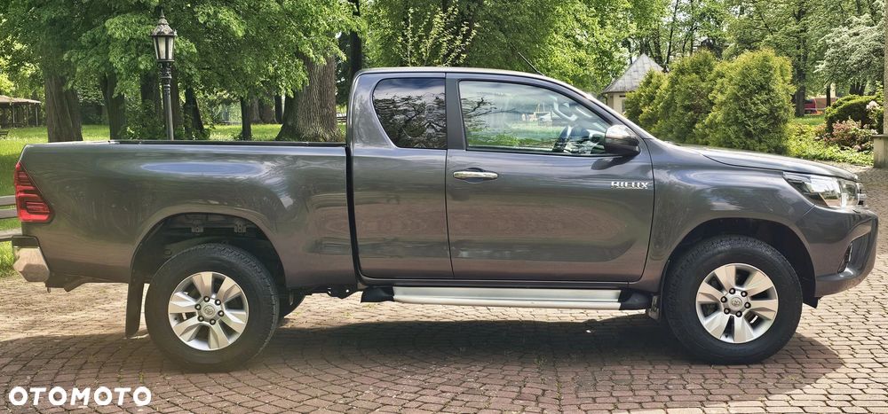 Toyota Hilux 4x4 Double Cab S&S Comfort - 16