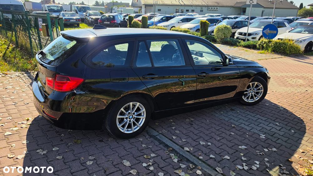 BMW Seria 3 - 17