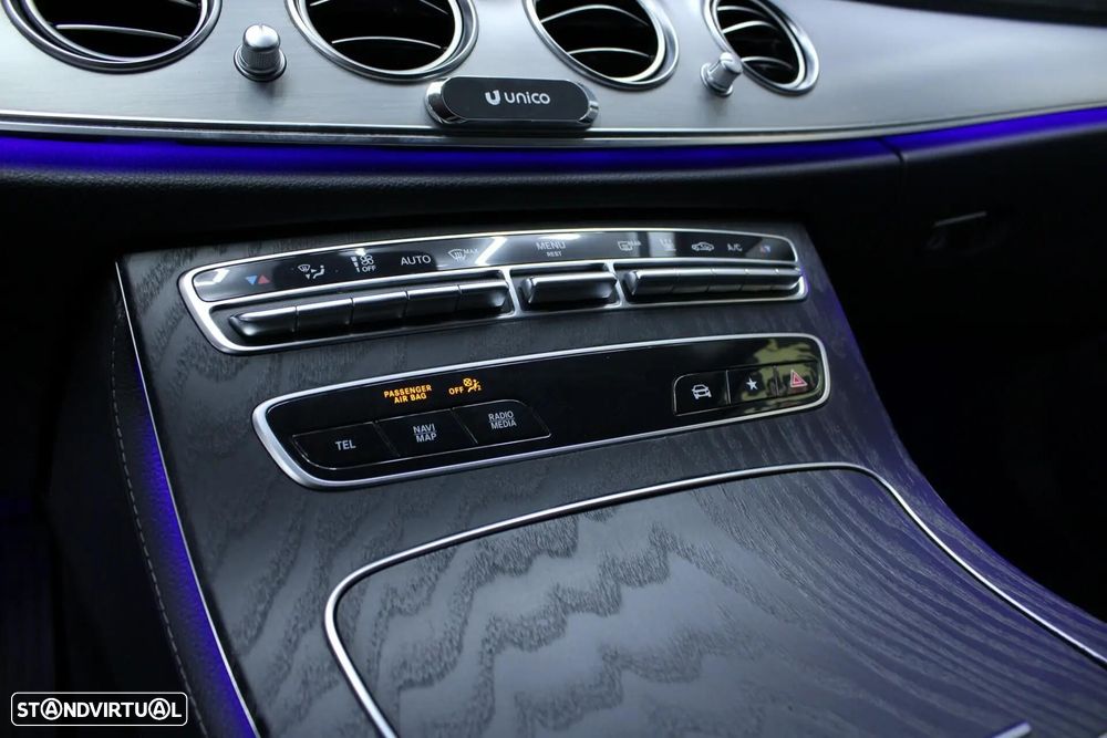 Mercedes-Benz E 300 de AMG Line 4Matic - 23