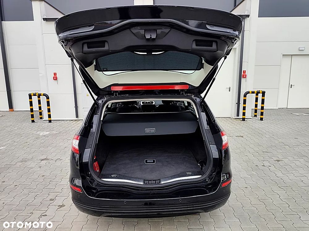 Ford Mondeo - 25
