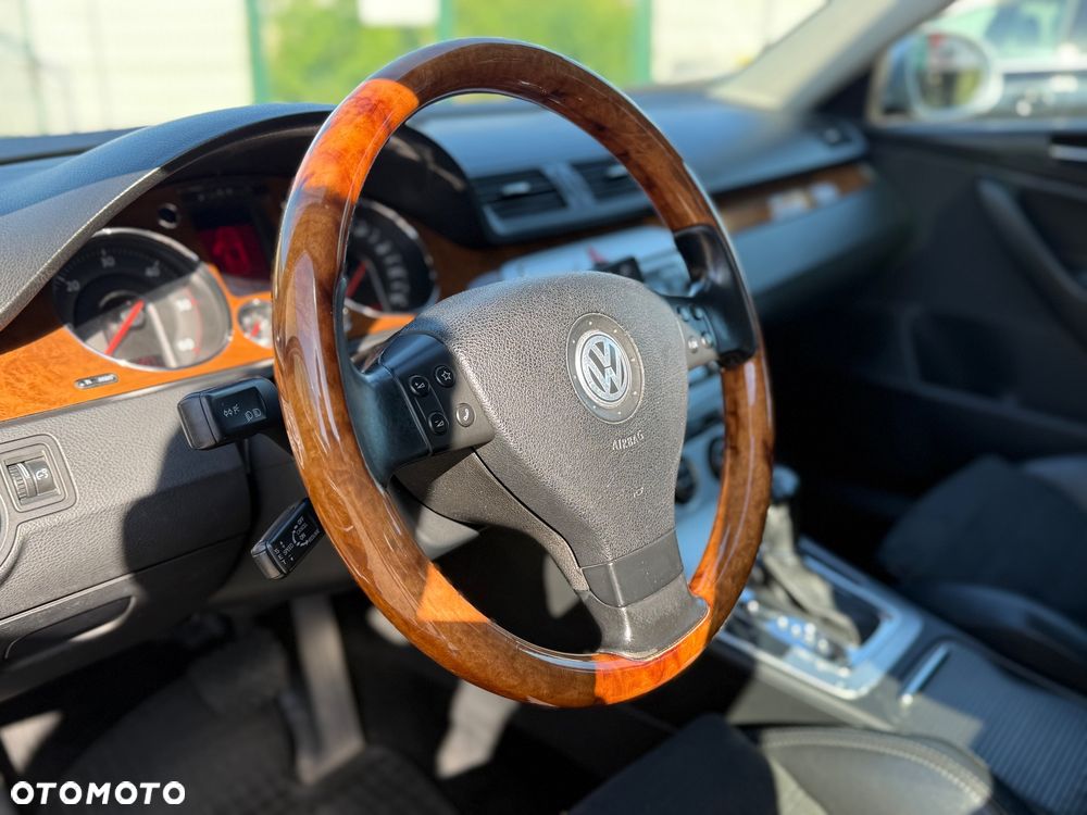 Volkswagen Passat 2.0 TDI DPF Highline DSG - 19