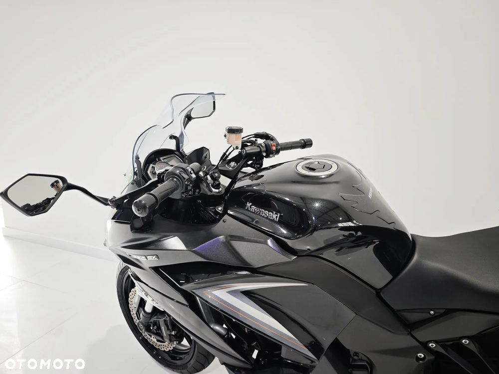 Kawasaki Ninja 1000 SX - 17