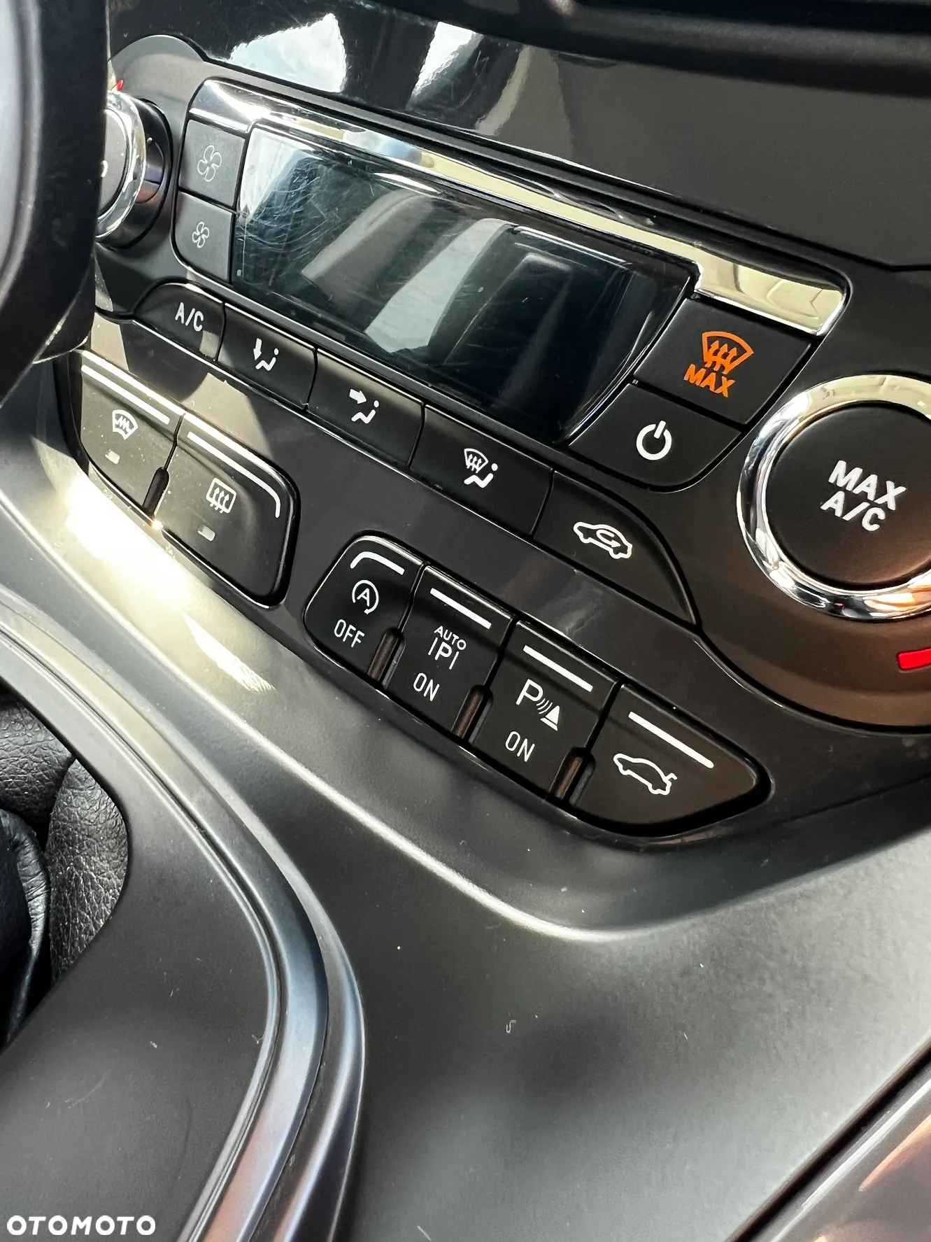 Ford Kuga 1.5 EcoBoost 4WD Titanium - 28