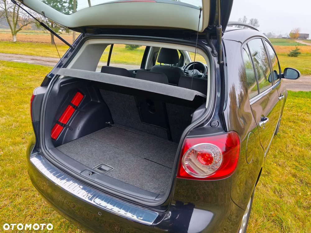 Volkswagen Golf Plus - 31