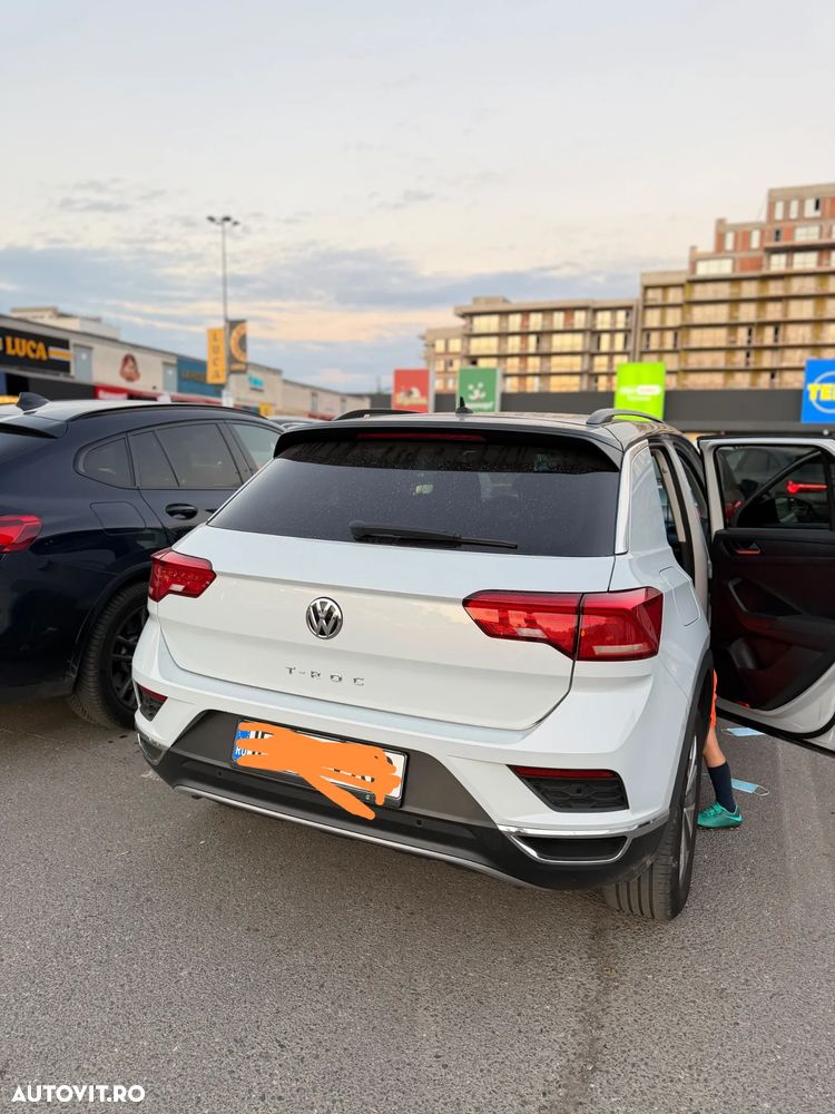 Volkswagen T-Roc 1.5 TSI DSG Design - 4