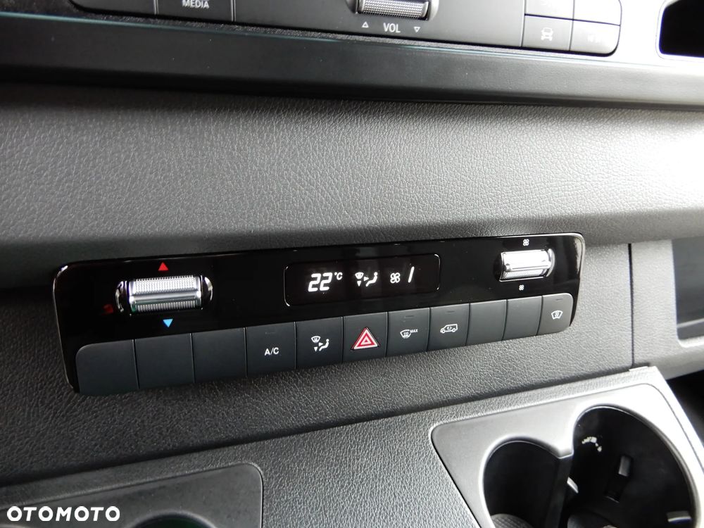 Mercedes-Benz Sprinter 319 CDI V6 3.0 CDI 190 KM Automat 7G-Tronic 4X4 Chłodnia -30*C Agregat Chłodniczy Rozstaw Osi 3665 mm Ładowność 1067 Kg WZMACNIANY Przebieg 10 Tys Km Jedyny Taki UNIKAT Stan NOWY Jak Z Fabryki POLECAM - 33