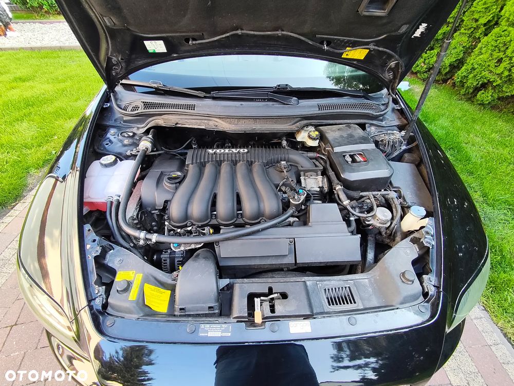Volvo C70 2.4 Momentum - 10
