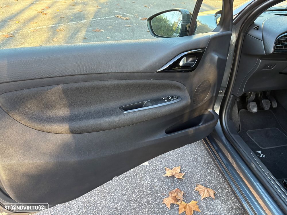 Citroën DS3 1.6 e-HDi So Chic - 15