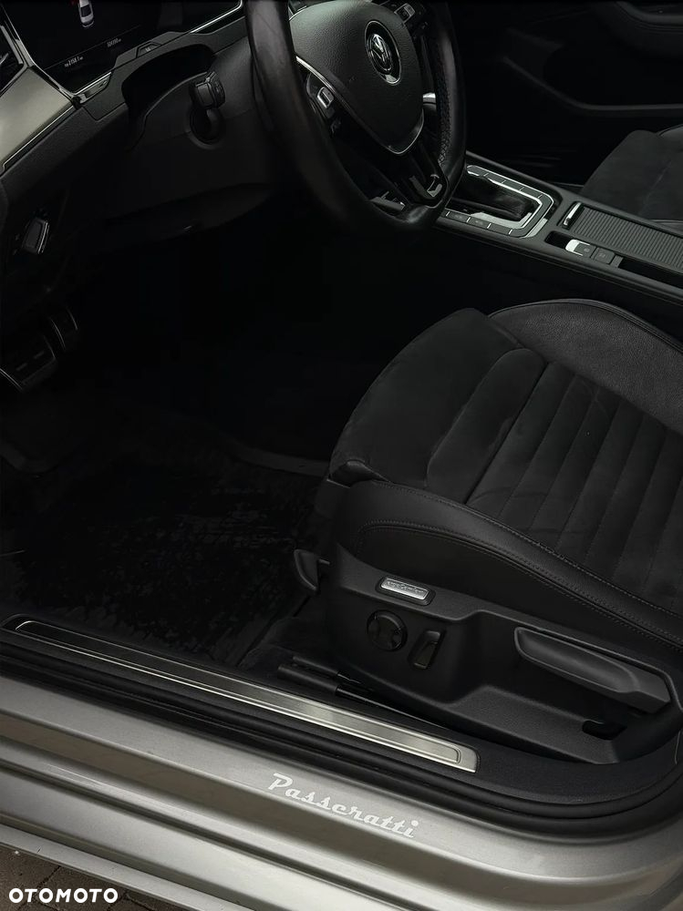 Volkswagen Passat - 19