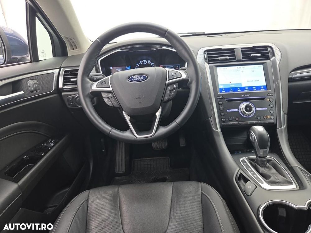Ford Mondeo 2.0 HEV Titanium - 11