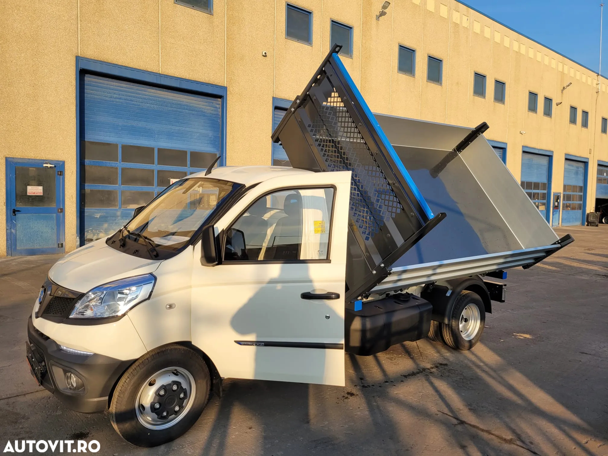 Piaggio NP6 Bena Basculabila - 4