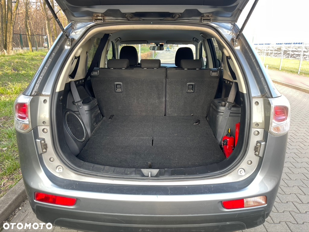Mitsubishi Outlander 2.2 DID Intense + - 4