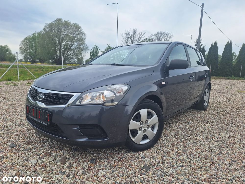 Kia Ceed 1.4 CVVT Spirit - 1