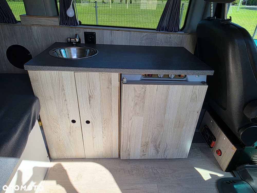 Mercedes-Benz Vito - 19