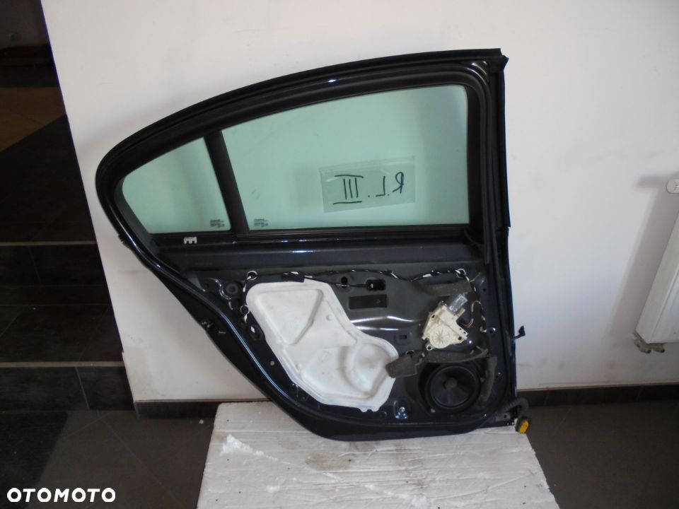 RENAULT LAGUNA III HB DRZWI LEWE TYŁ SZYBA LISTWA KLAMKA - 3