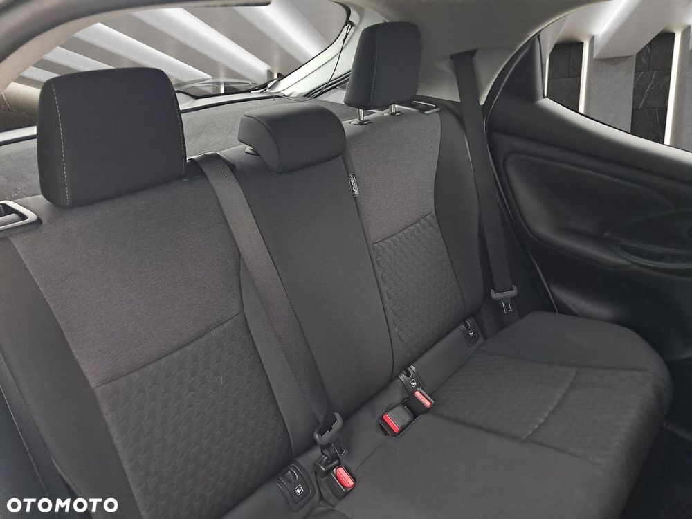 Toyota Yaris Hybrid 1.5 Comfort - 28