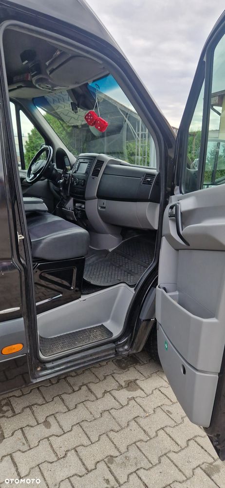 Mercedes-Benz SPRINTER 319 - 11