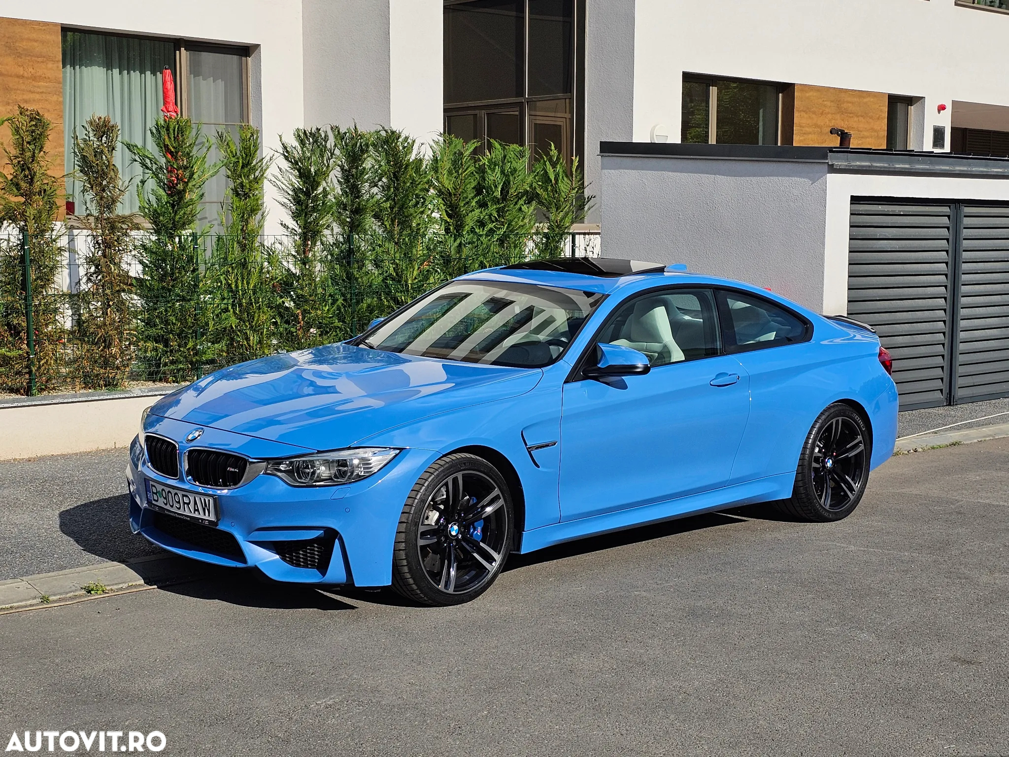 BMW M4 Coupe DKG - 35