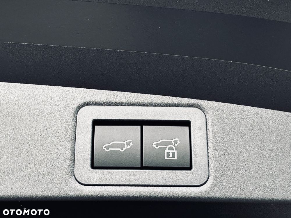 Toyota Corolla 1.8 Hybrid Style - 11