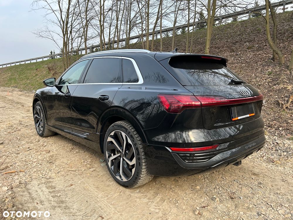 Audi Q8 - 4