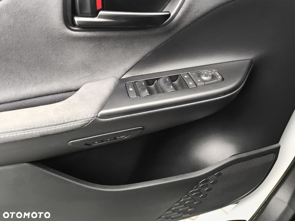 Toyota C-HR 1.8 Hybrid Executive - 21
