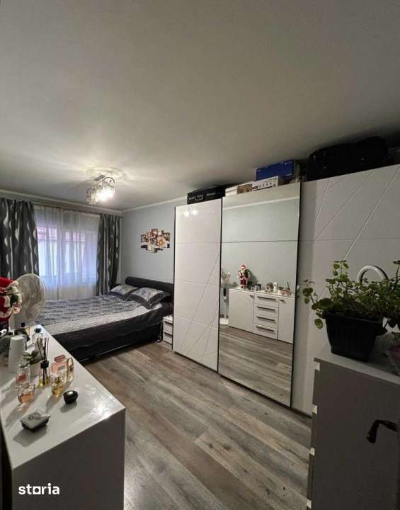 Apartament de vanzare 3 camere 72mp Eroilor-Floresti — fotografia 1