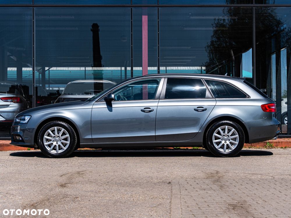 Audi A4 Avant 2.0 TDI DPF clean diesel multitronic Attraction - 15