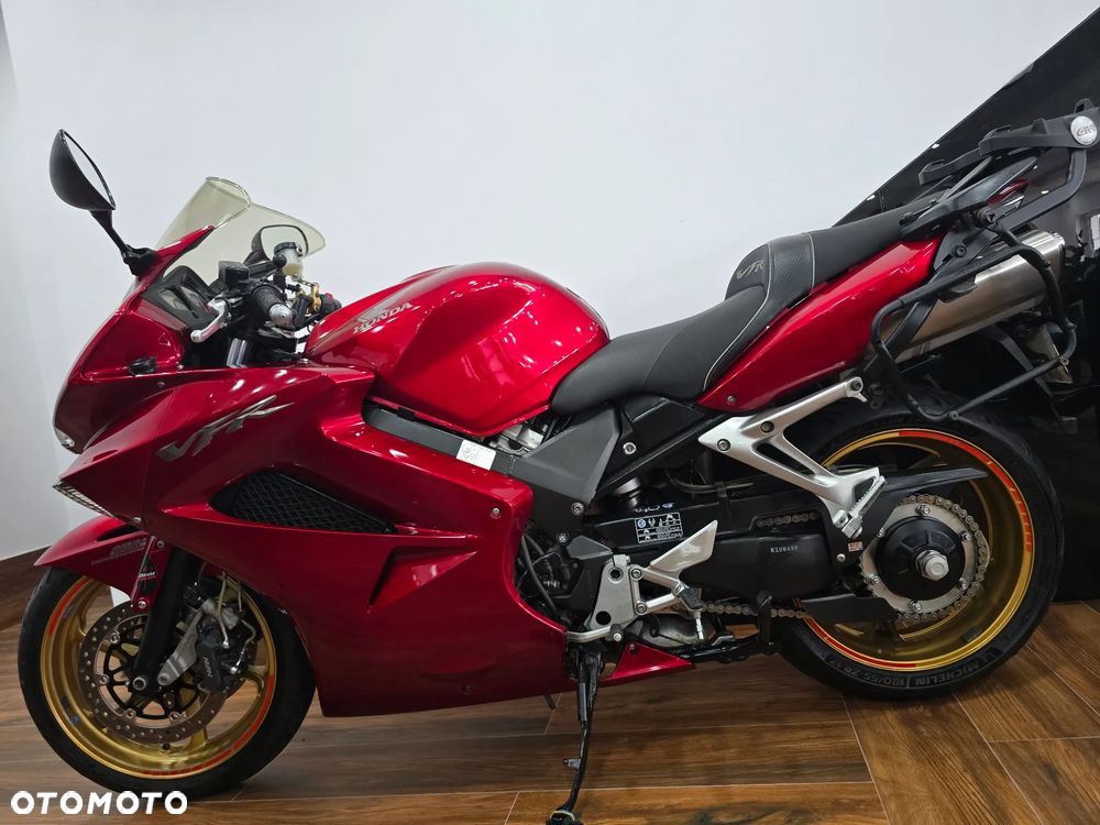 Honda VFR - 27