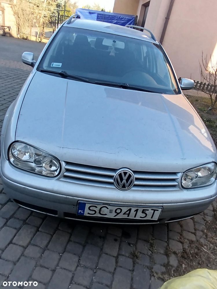 Volkswagen Golf - 1