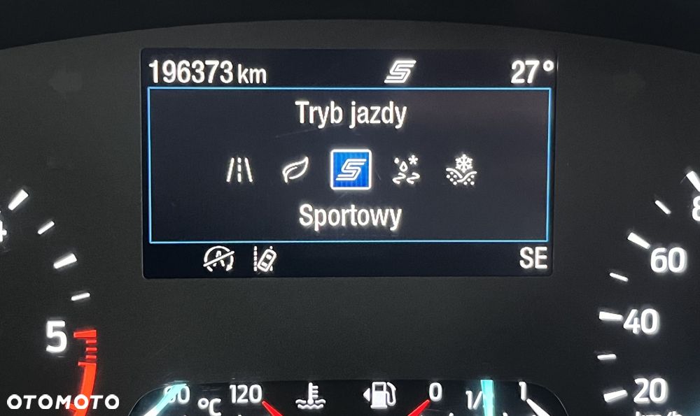 Ford Kuga 2.0 EcoBlue 4x4 TITANIUM X - 19