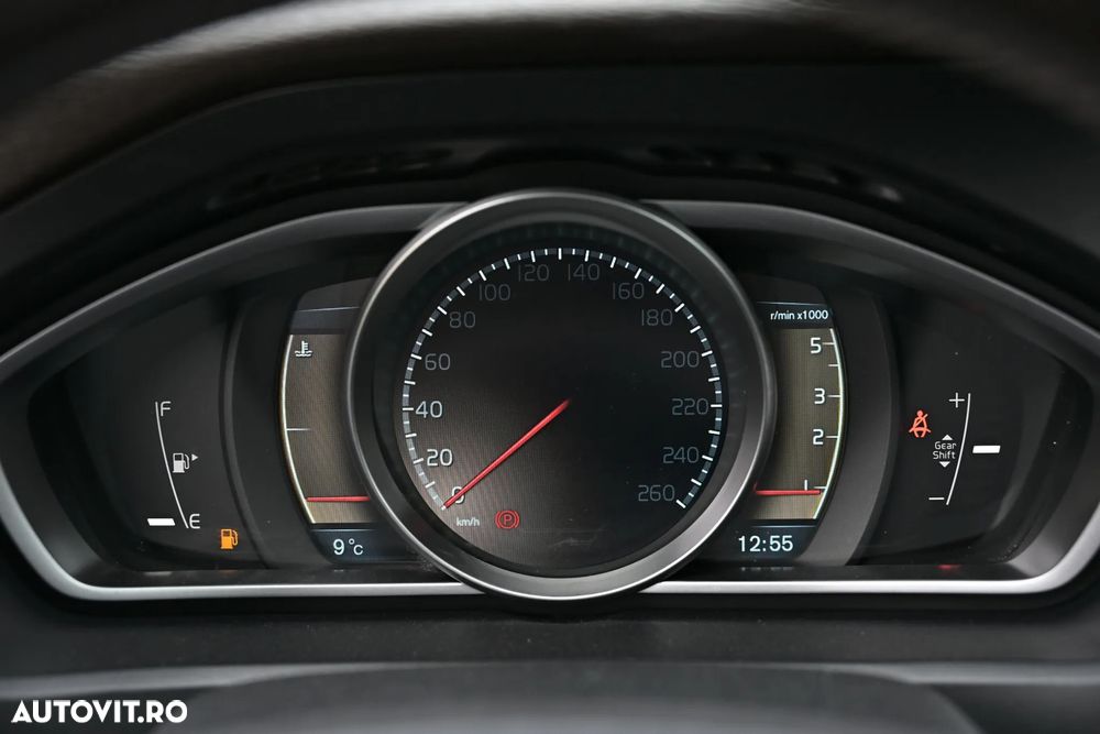 Volvo V40 Cross Country D2 Summum - 19