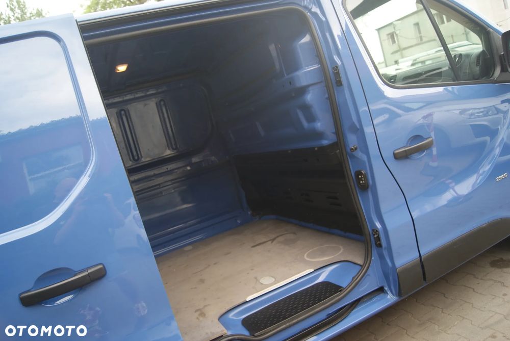 Opel Vivaro-B - 12
