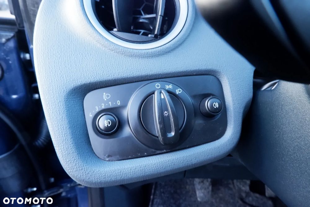 Ford Fiesta 1.4 Trend EU5 - 17