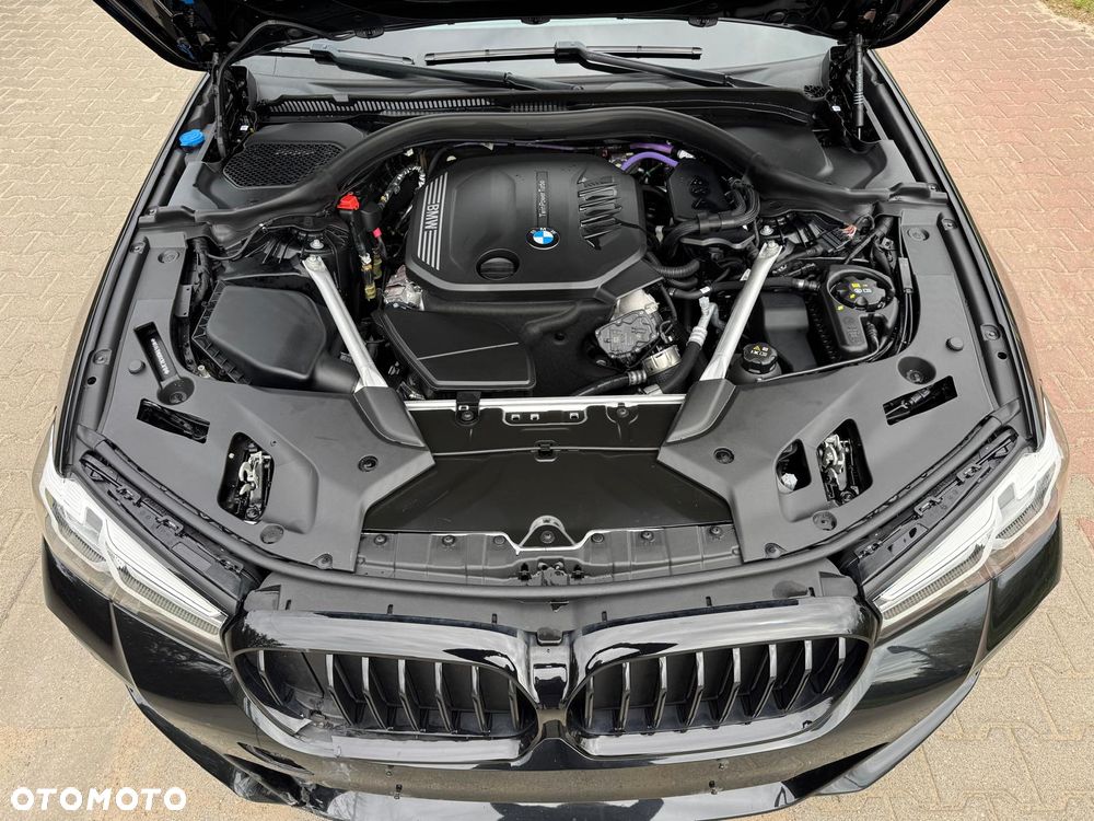 BMW Seria 5 520d xDrive M Sport sport - 16