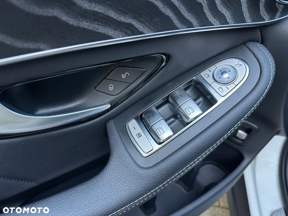 Mercedes-Benz GLC Coupe 250 4-Matic - 13