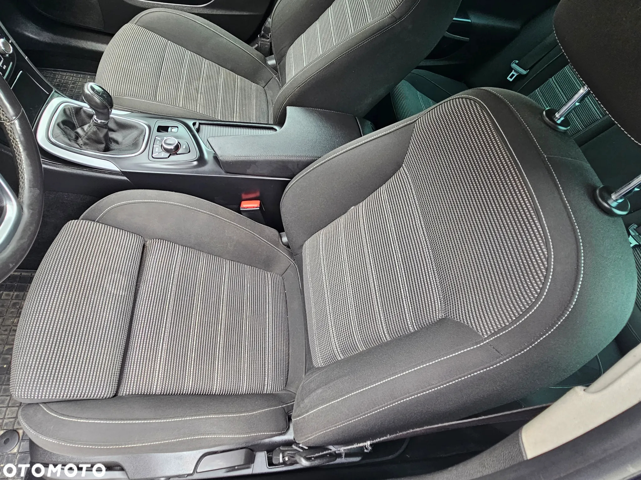 Opel Insignia 2.0 CDTI Active - 23