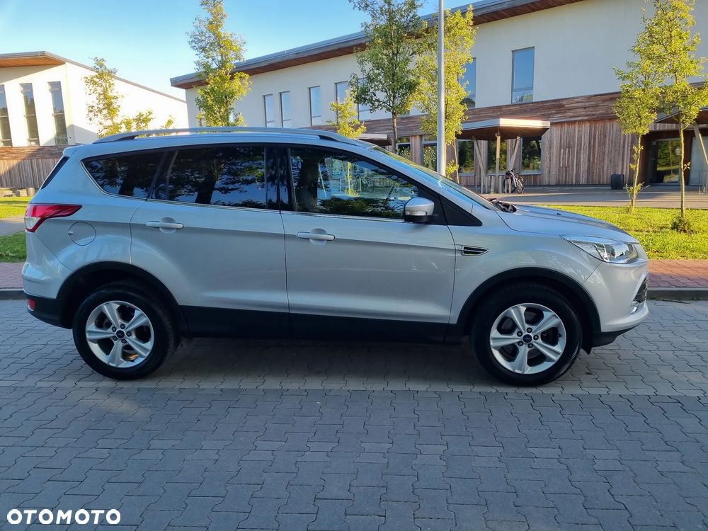 Ford Kuga 2.0 TDCi 4x2 Trend - 6
