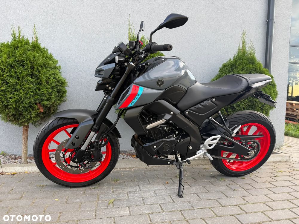 Yamaha MT - 5