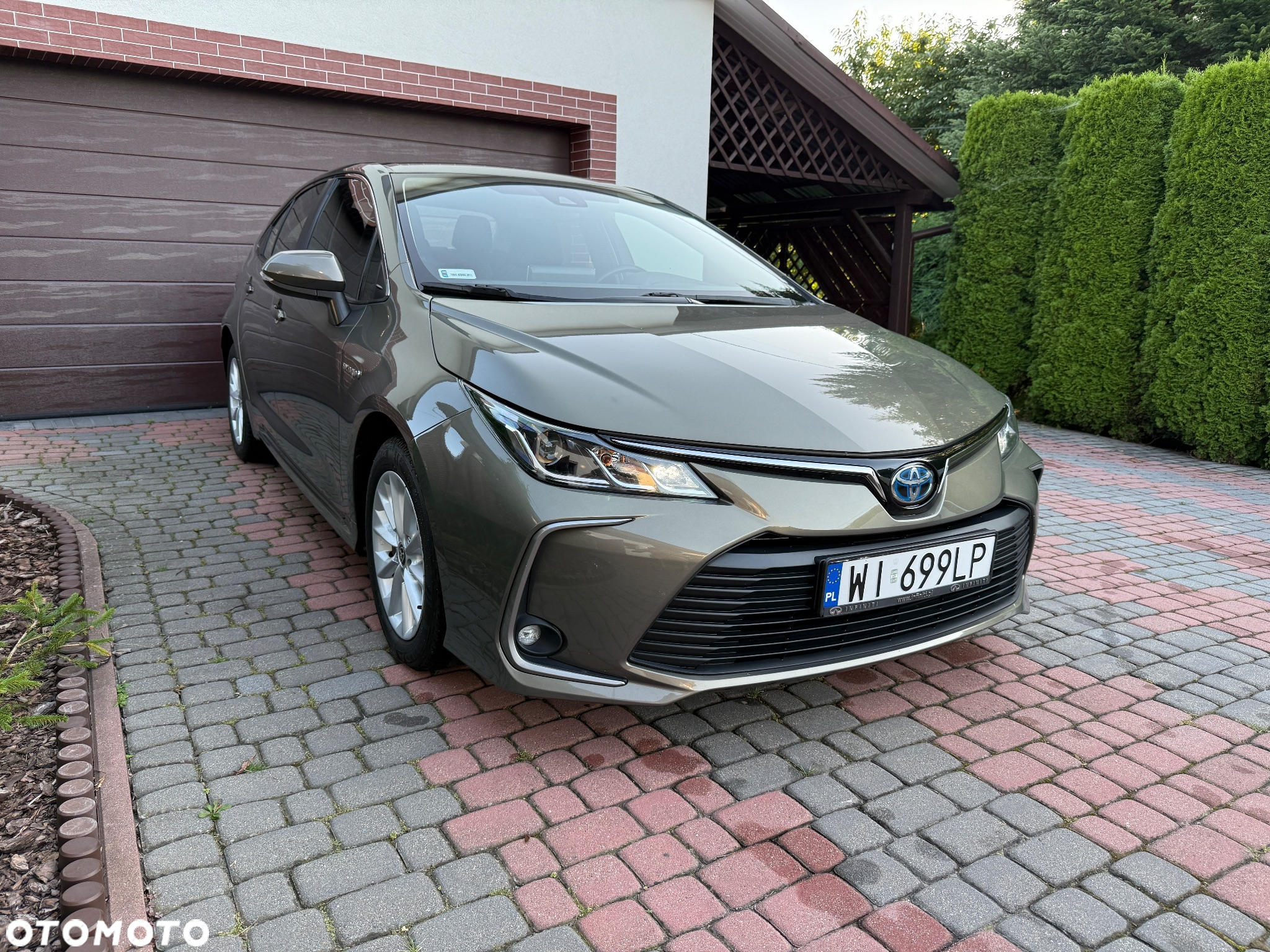 Toyota Corolla 1.8 Hybrid Comfort - 2