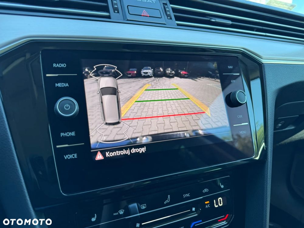 Volkswagen Passat 2.0 TSI Elegance DSG - 11
