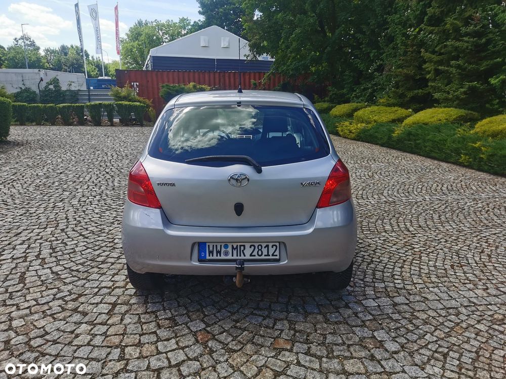 Toyota Yaris 1.33 VVT-i Executive - 6