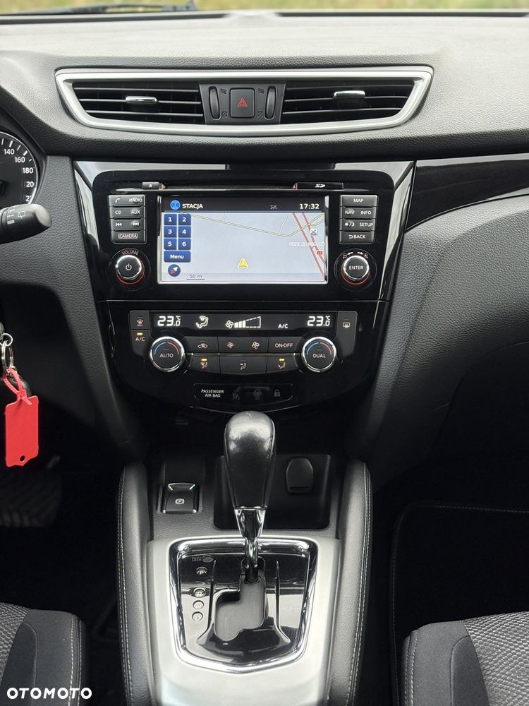 Nissan Qashqai 1.6 DCi Xtronic ACENTA - 12