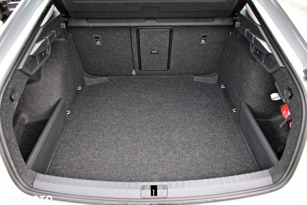 Skoda Octavia 2.0 TDI Selection DSG - 27