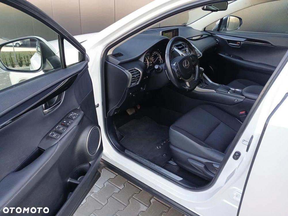 Lexus NX - 9