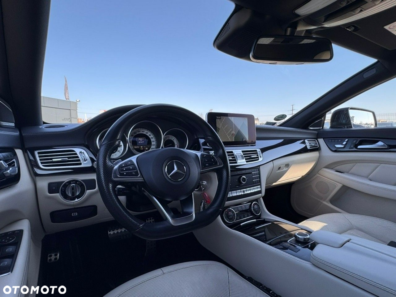 Mercedes-Benz CLS - 11